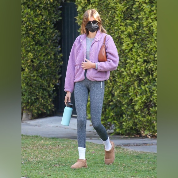 NWT Free People Hit The Slopes Fleece Jacket in Blackberry Deep Purple - Picture 8 of 11